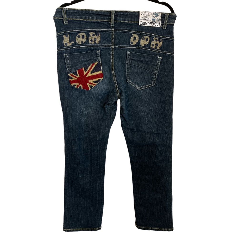 Diamond Cut Cropped Jeans London Patches on Back Size Large See Measurements